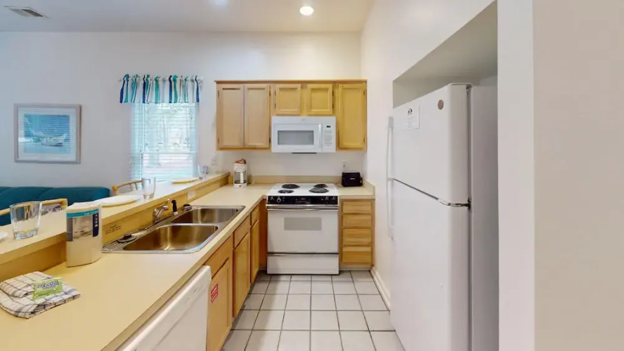 Club Villas Unit 17D - Lower Level