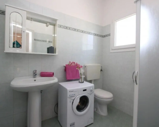 2 Bedrooms Apartment with garden view