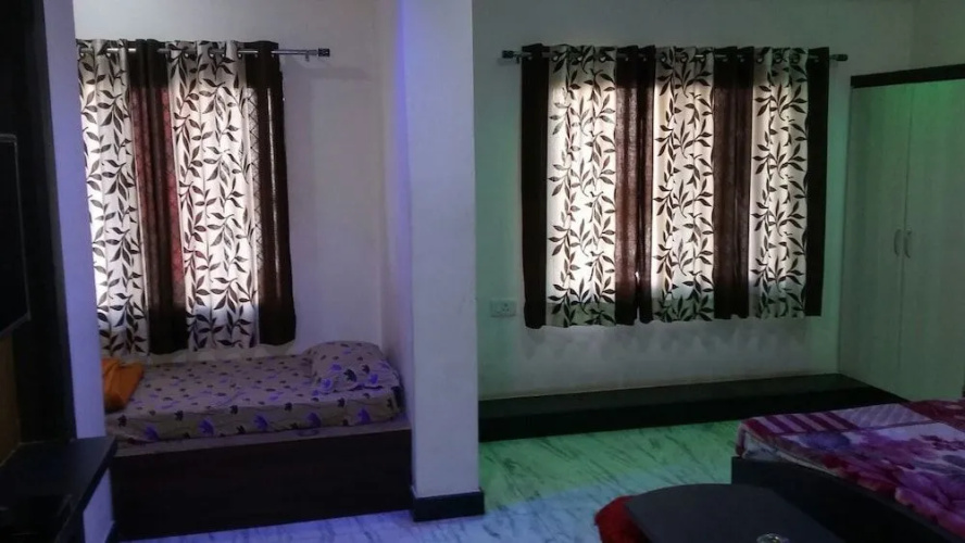 Hotel Divya palace & Restaurent