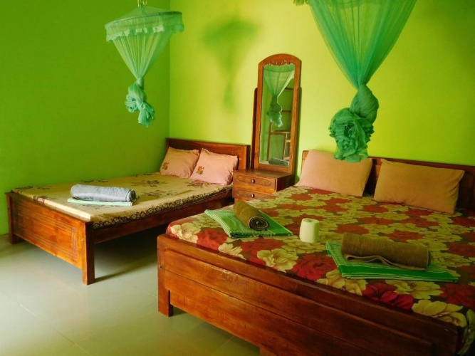 Standard Triple room