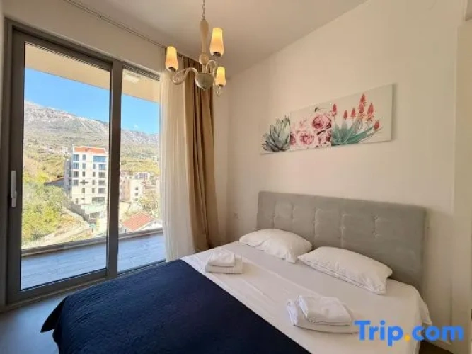 2 Bedrooms Apartment with sea view