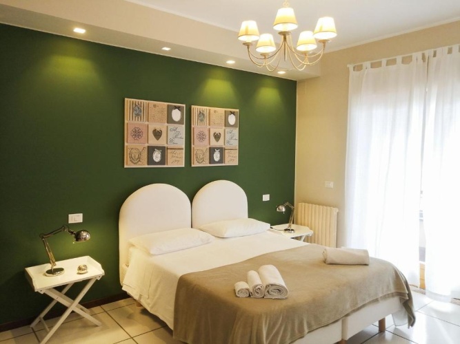 2 Bedrooms Apartment