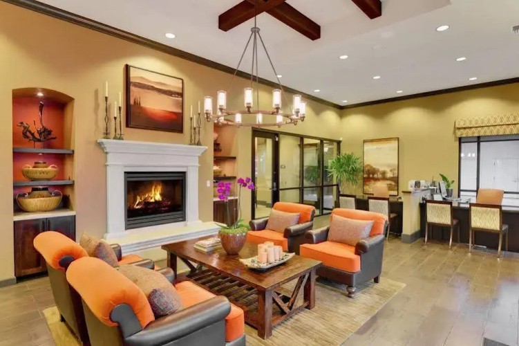 Oakwood At Via