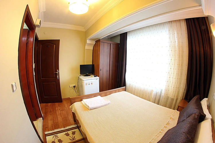 Paradise Hotel