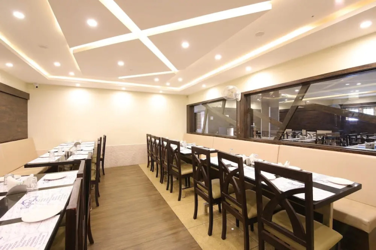 Royal Sand by OYO Rooms