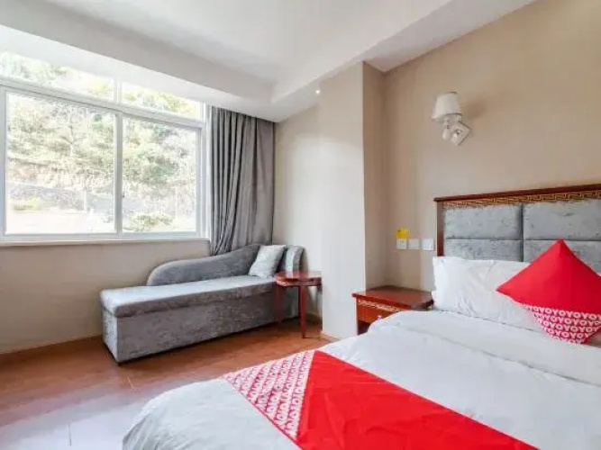 Jinbao Hotel
