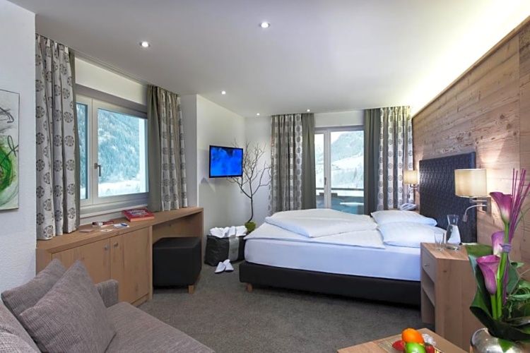 Superior Double room with balcony and with view