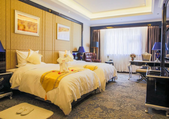 Happy Castle International Hotel