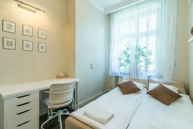 Rent a Flat - Old Town Apartments