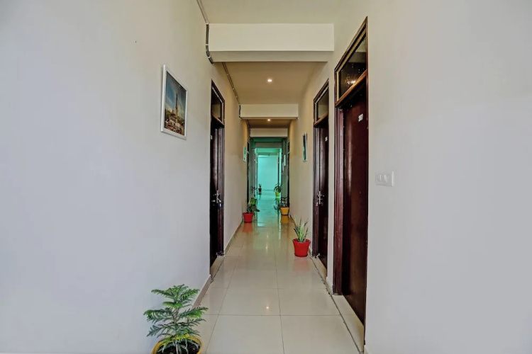 Shree Hotel