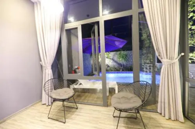 Hill Bungalow