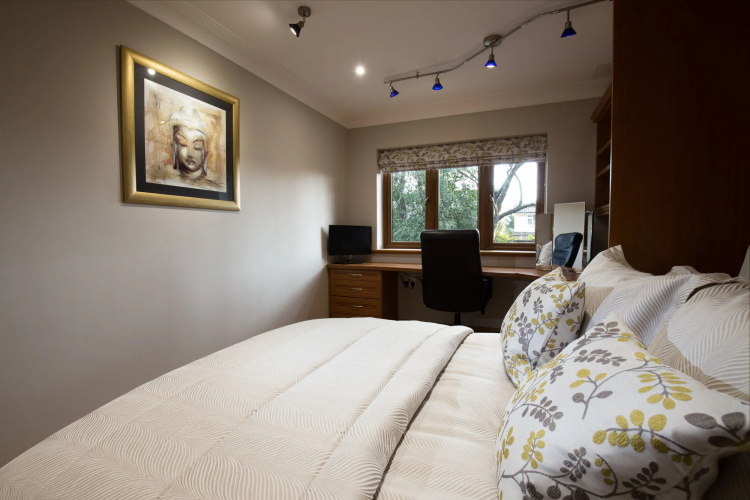 Hamble Retreat House and Luxury Studios