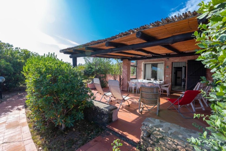 4 Bedrooms Cottage