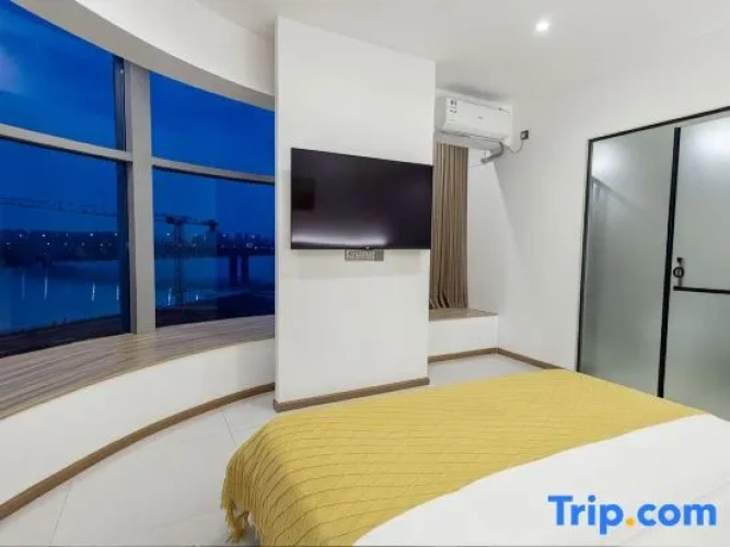 Standard Double room with view