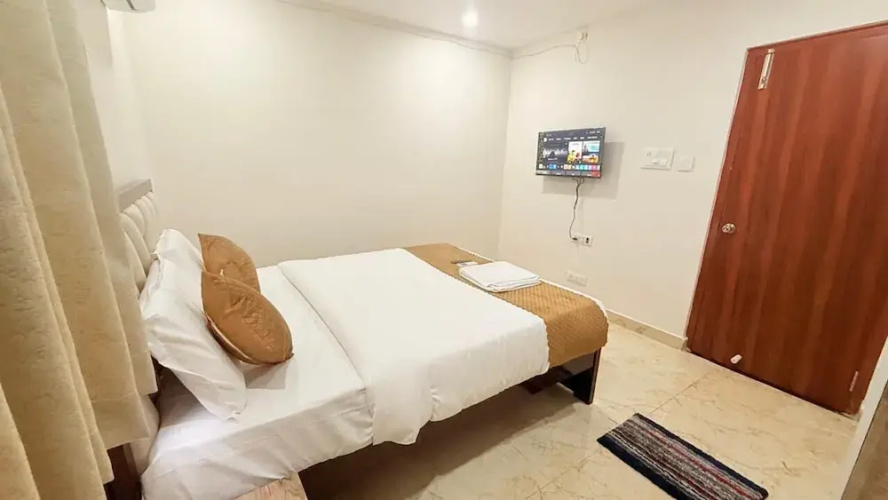 Vaaraahi Hotel