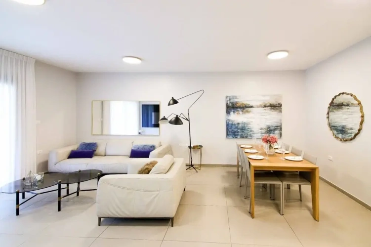2 Bedrooms Executive Apartment