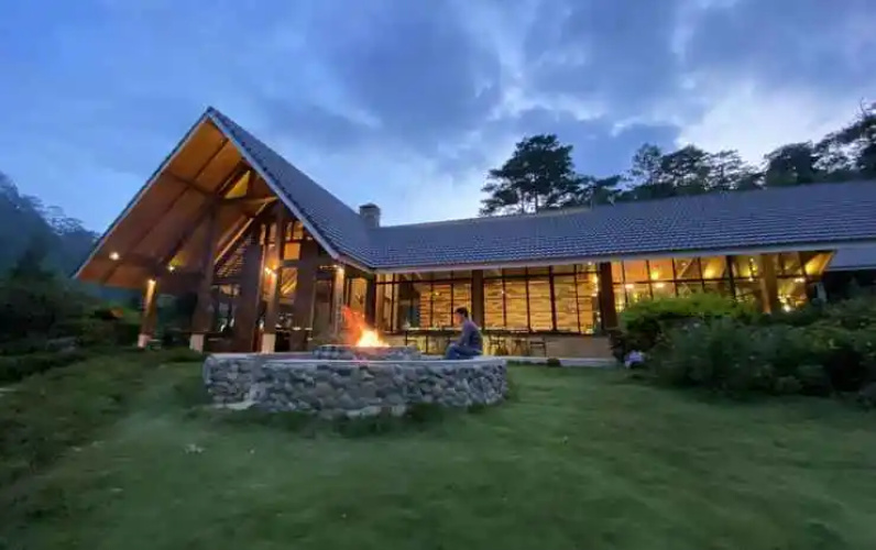 Lat Valley Retreat Village