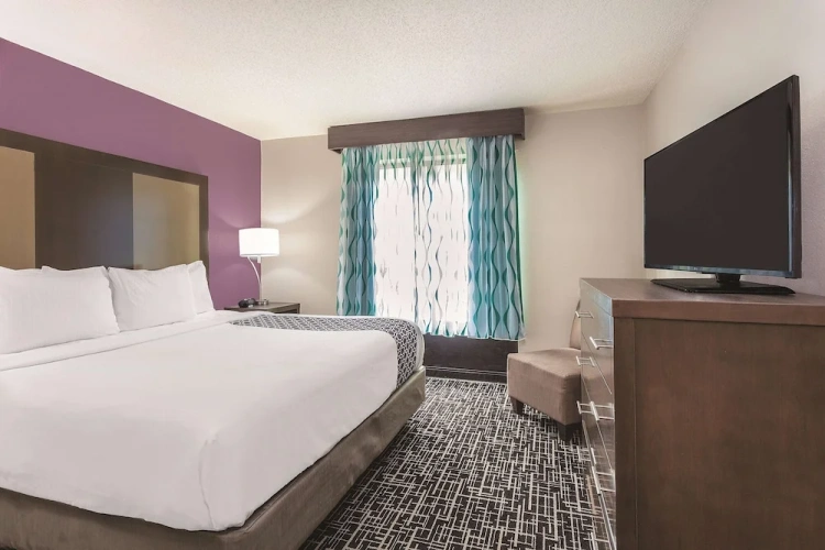 Deluxe Double Suite