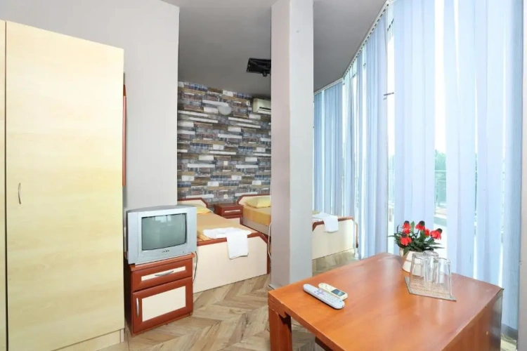 2 Bedrooms Suite