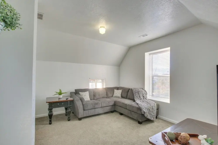 1 Block to Town! Convenient Logan Apartment