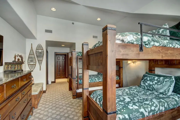 The Pines 412
