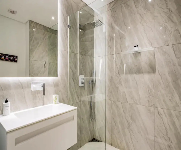 702 Metropolitan in Cape Town