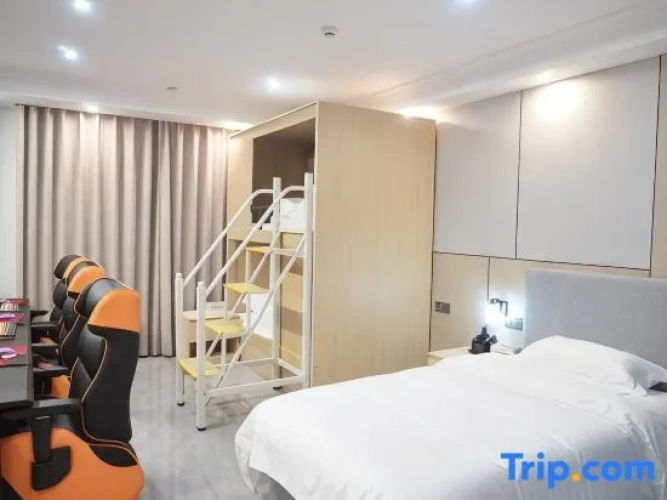 Grand Triple room