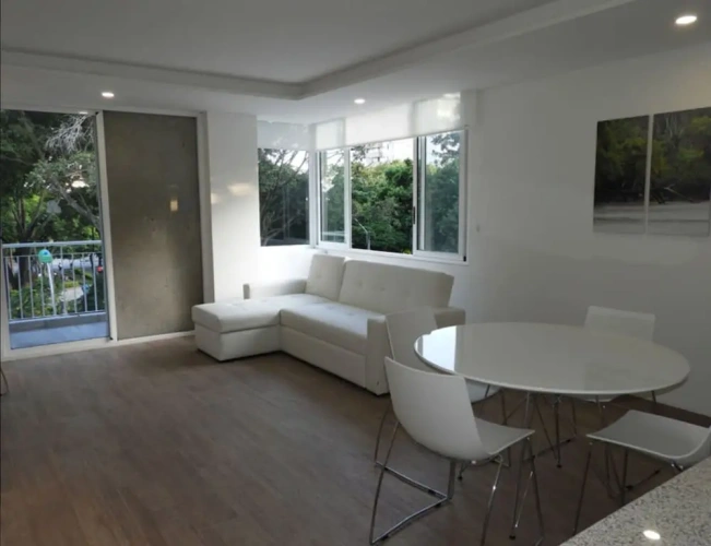 Deluxe Suite with balcony and with park view