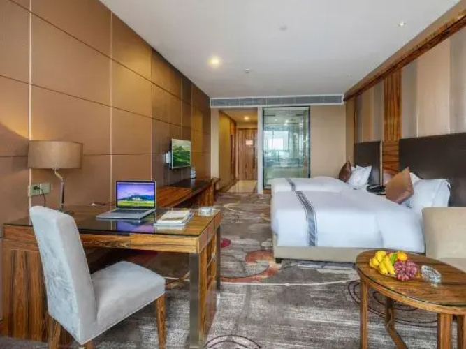 Ailunbao Hotel