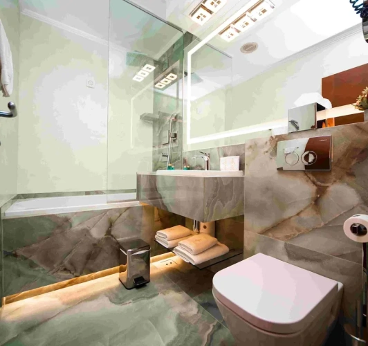 Deluxe Double room with balcony and with city view