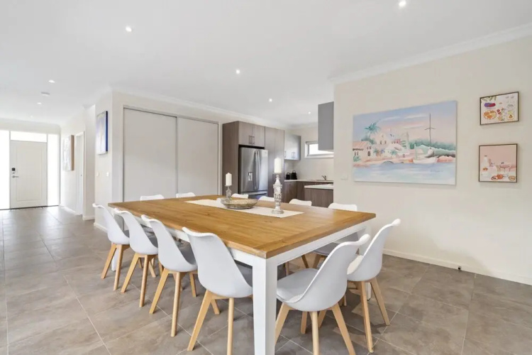Seaside 3-bed Home, Direct Beach Access