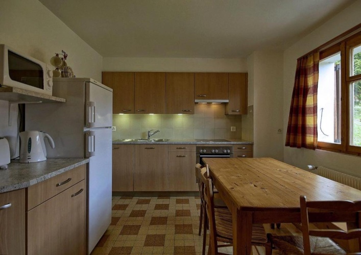 3 Bedrooms Apartment