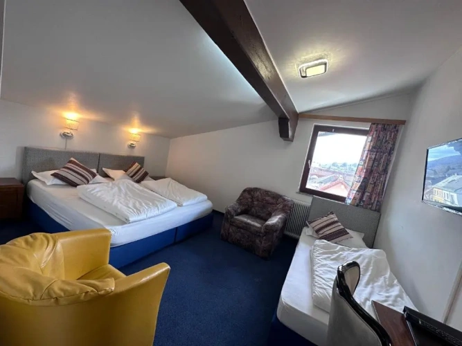 Comfort Triple room with view