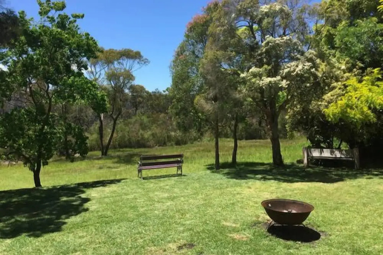Kookaburra Retreat