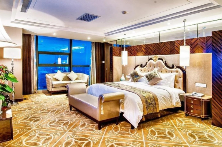 Regalia Hotel