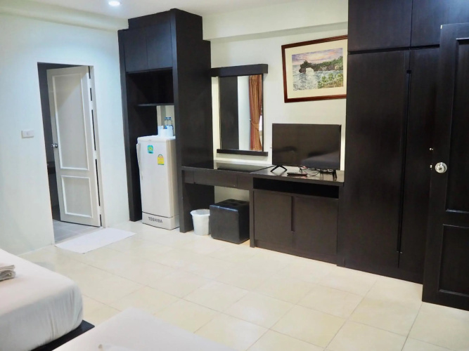 Orm Thong Apartment - SHA Plus