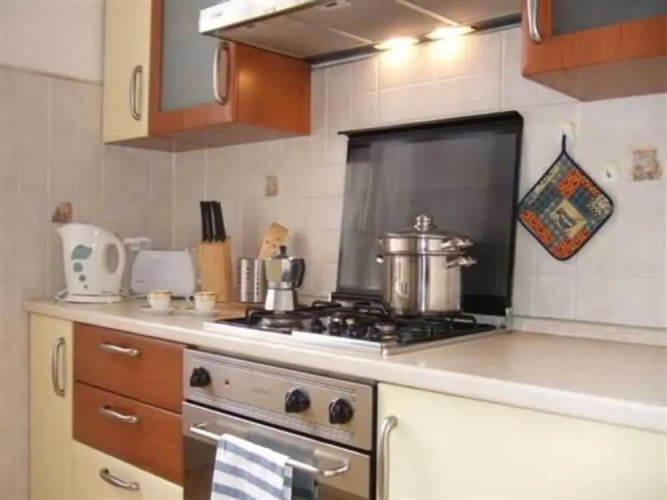 Apollo Apartments