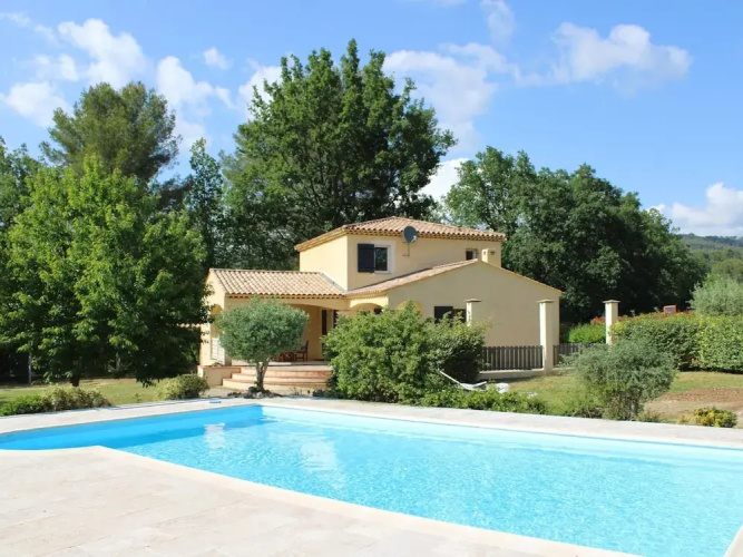 Comfortable Holiday Home With Pool