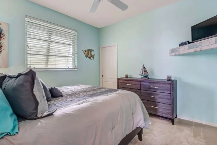 833 Monticello Ct