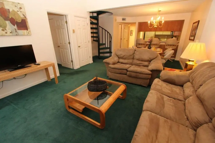 3 Bedrooms Apartment