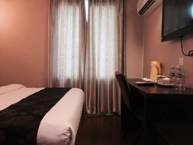KK Waterfront Hotel