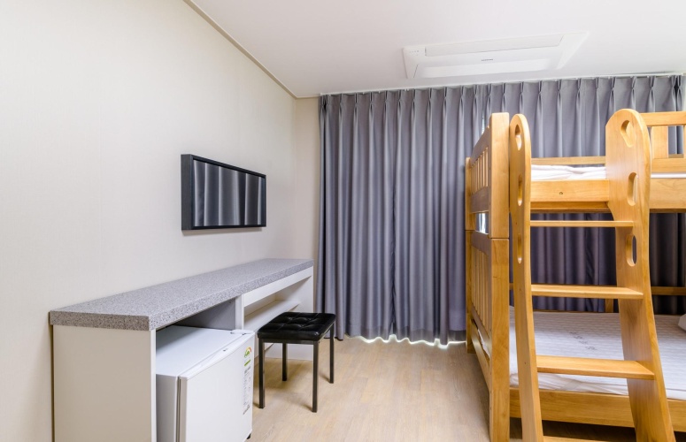 Bed in Dorm