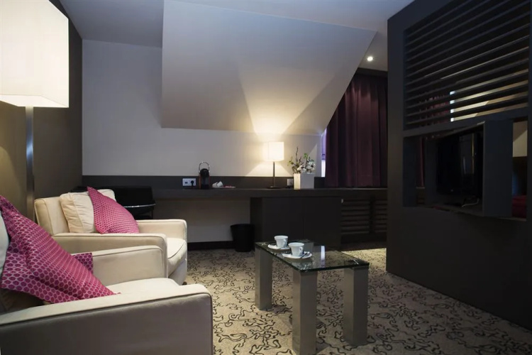 Hotel International