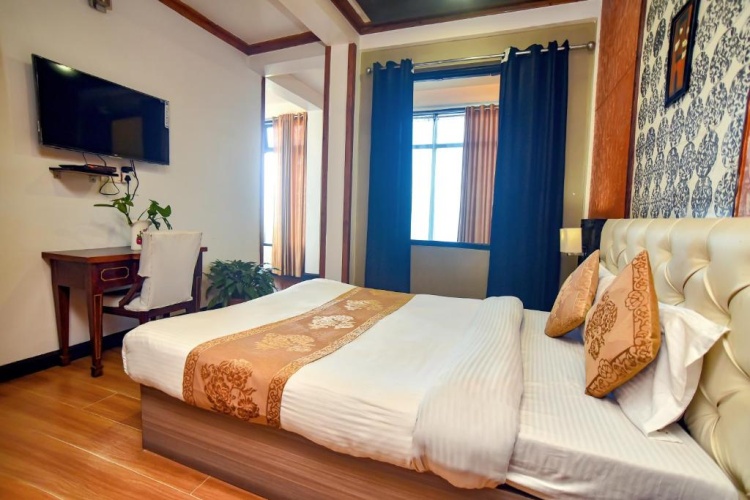 Deluxe Double room with view