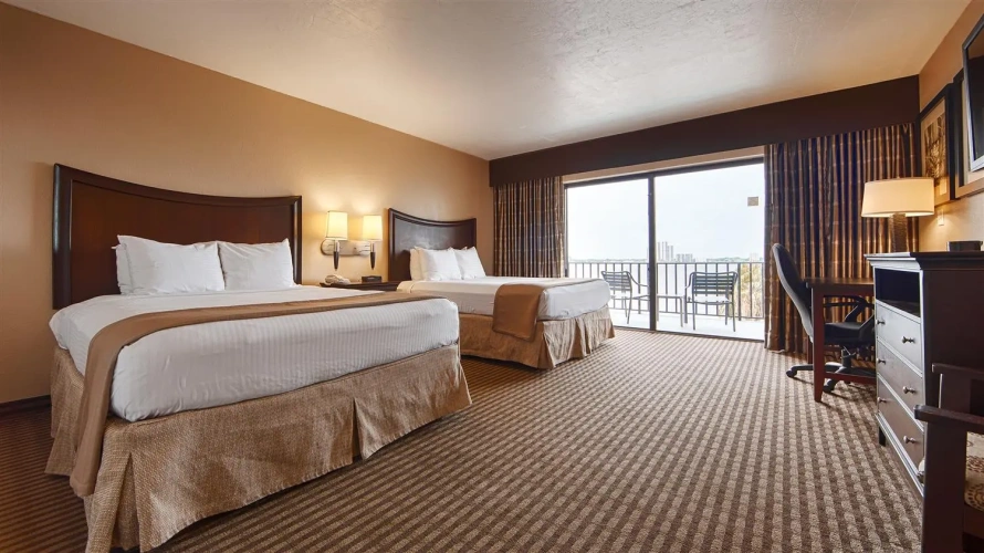 Standard Quadruple room with balcony and with river view