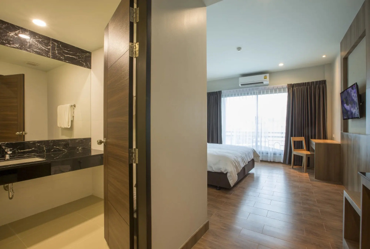 Civilize Hotel