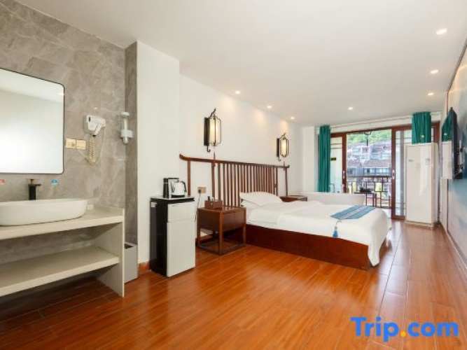 Standard Double room with balcony and with river view