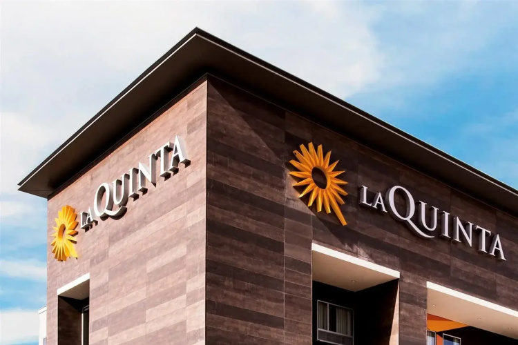 La Quinta Inn & Suites By Wyndham Jackson