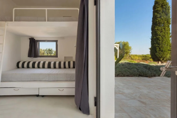 Casale con Cipresso