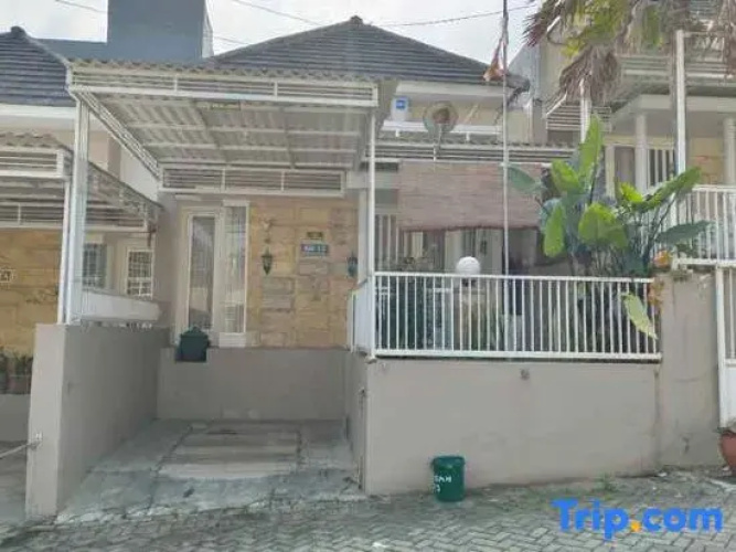 Villa Permata Garden E5 by N2K